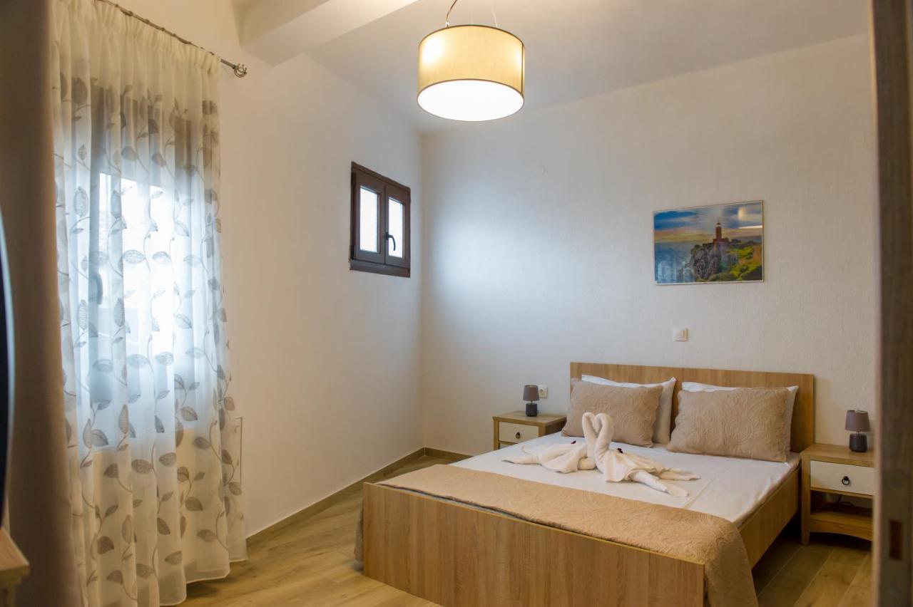 To Petrino Holidays House Metagkitsi Экстерьер фото