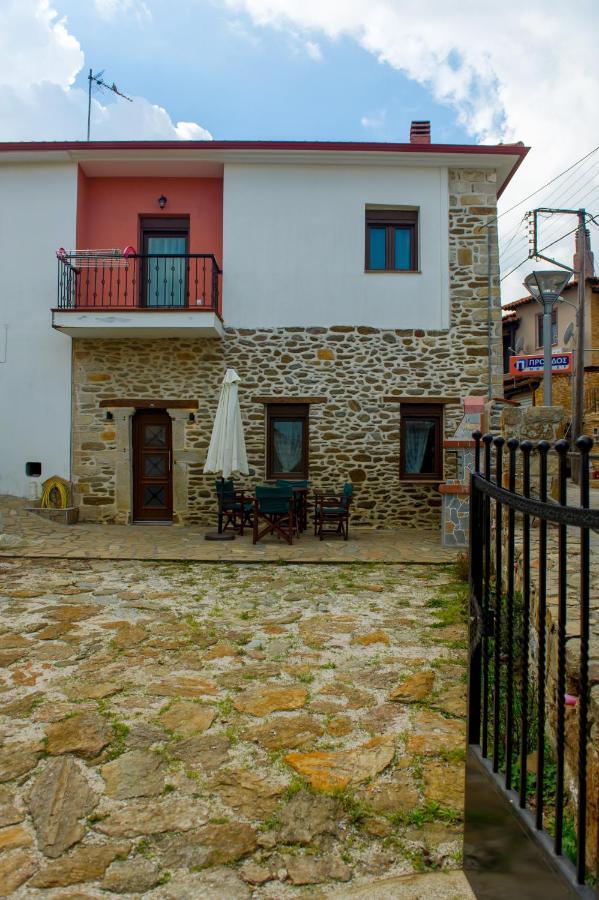 To Petrino Holidays House Metagkitsi Экстерьер фото